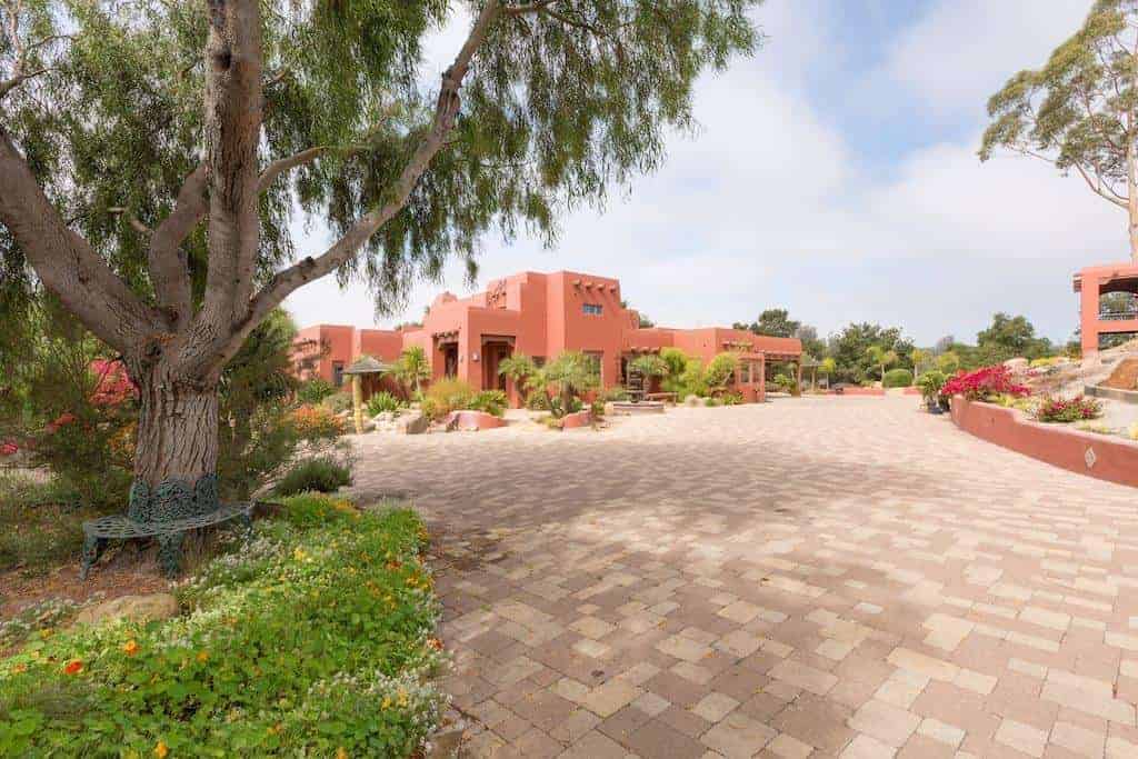 Links to Hacienda Felise Estate