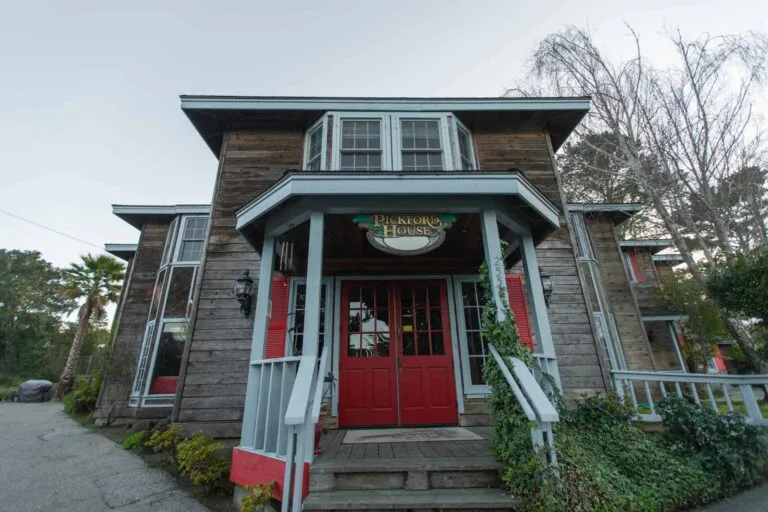 Links to Pickford House