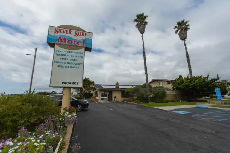 Links to Silver Surf Motel