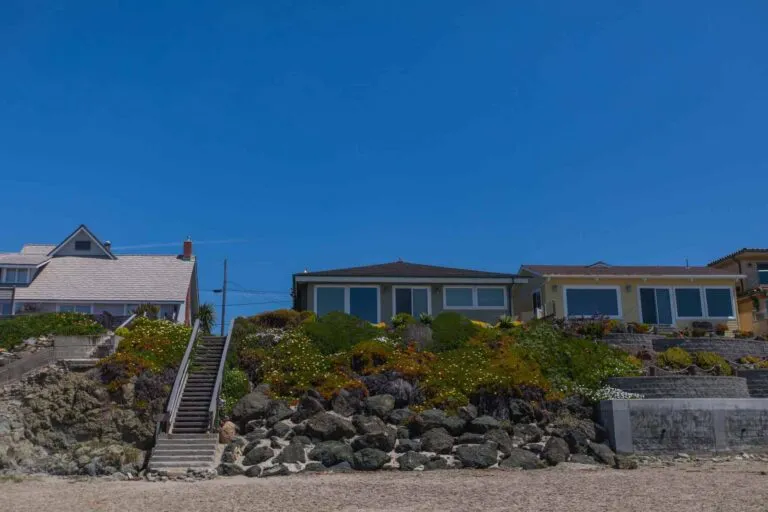 Links to Gorgeous Oceanfront