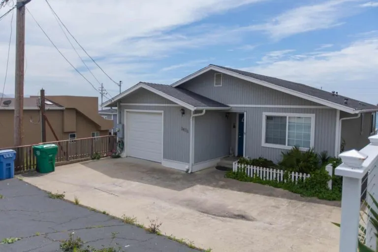 Links to Blue Door Retreat