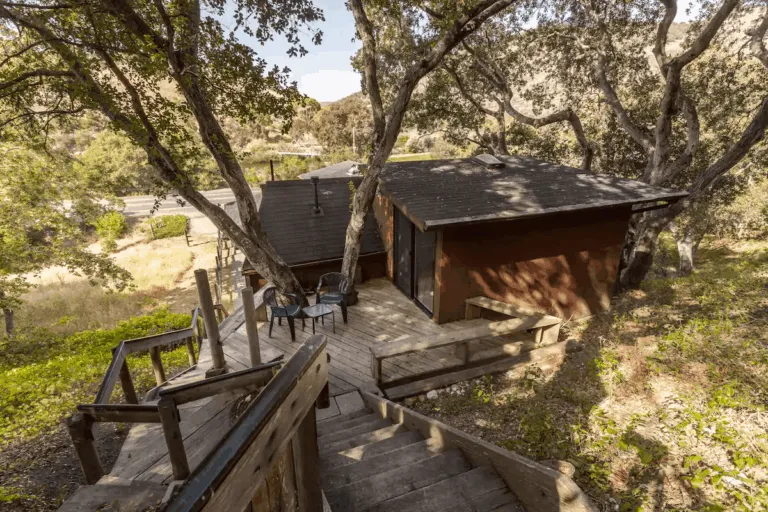 Links to Treehouse Studio in the Oaks