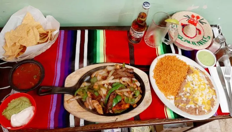 Links to Corona's Mexican Restaurant