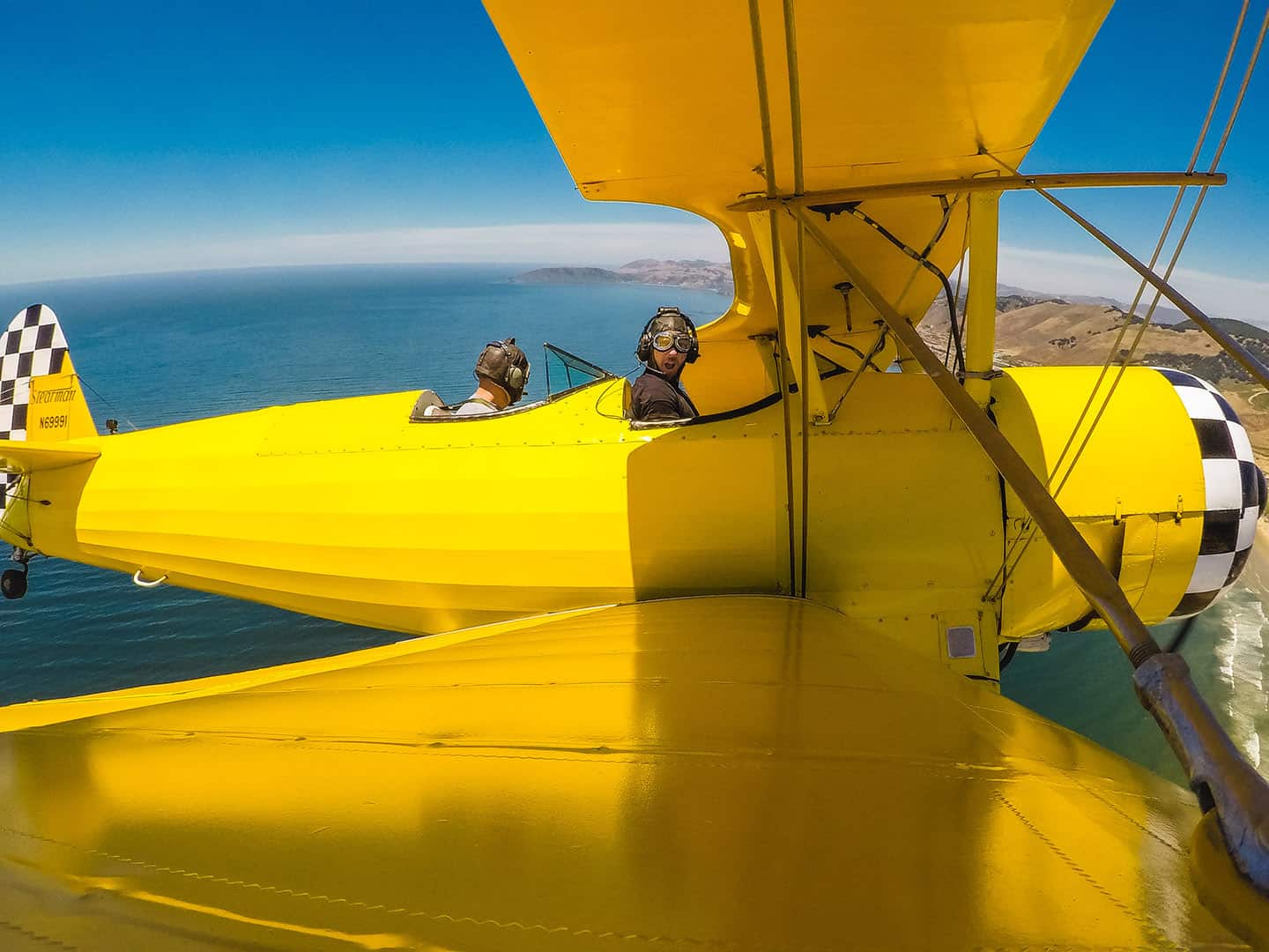 Biplane Oceano