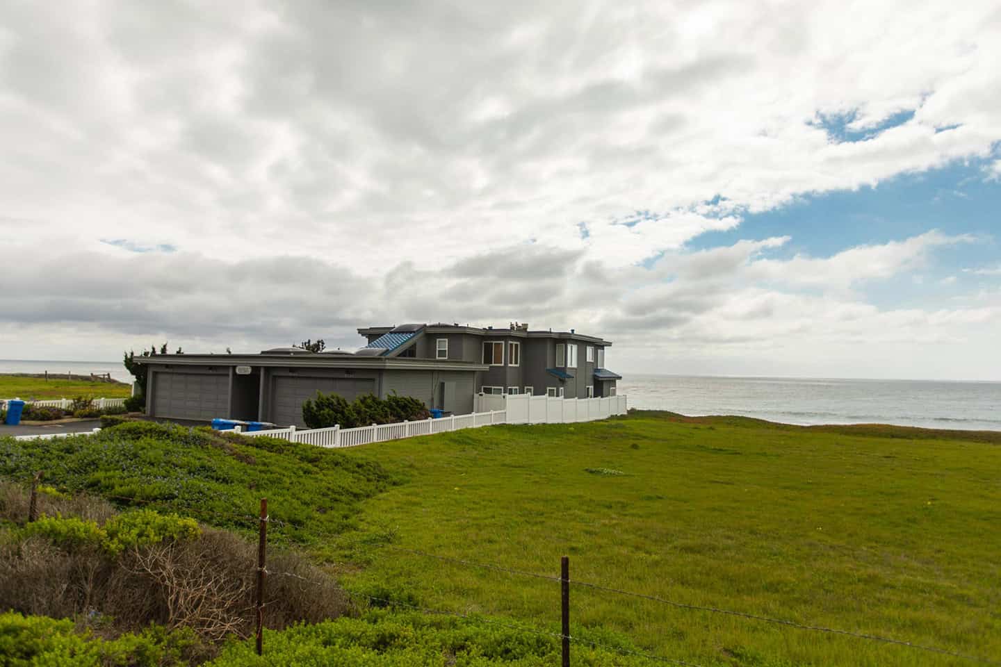 Striking Ocean Front Condo San Simeon