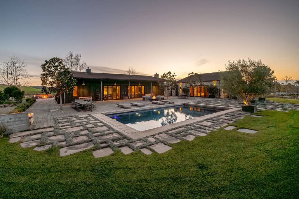 Links to Vineyard House at The Farm at Cavalli Estates