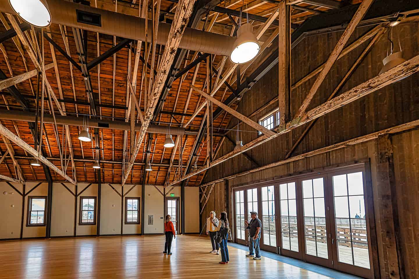 Cayucos Landing Interior